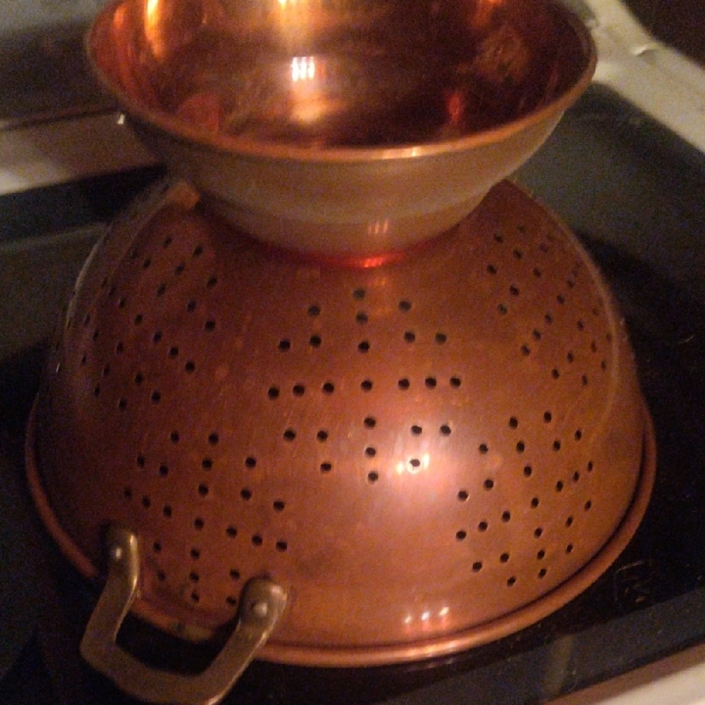 Copper-Colored Metal Colander - Kitchen Strainer Vintage Medium Size